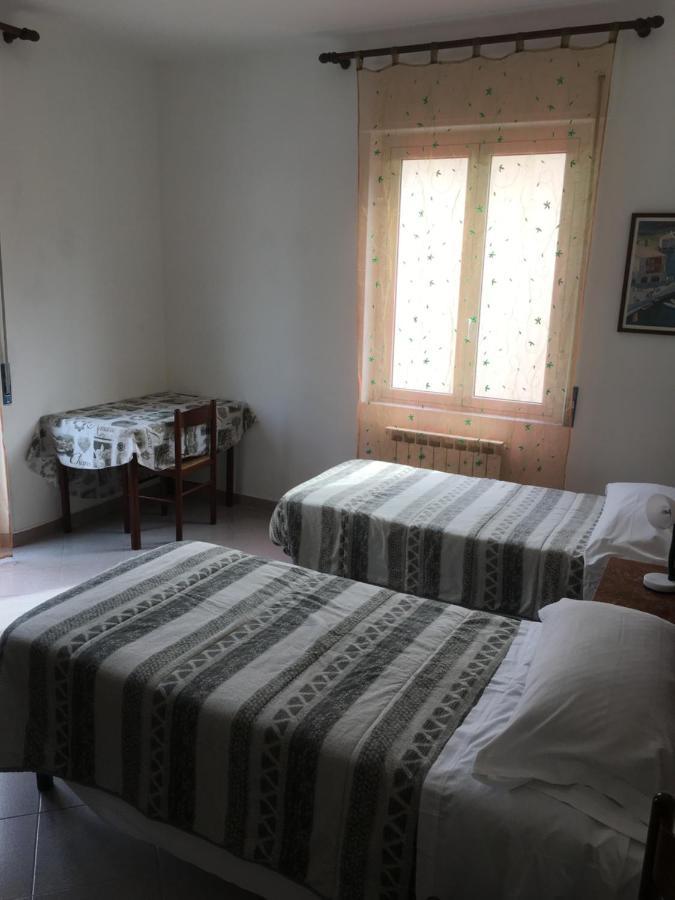 Appartamento Miramare, 2 Camere, Cucina, Bagno, Βεντιμίλια Εξωτερικό φωτογραφία